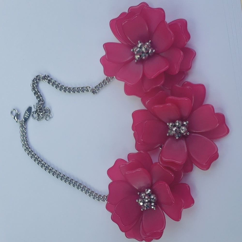NWOT BURGUNDY STATEMENT necklace New York Co
